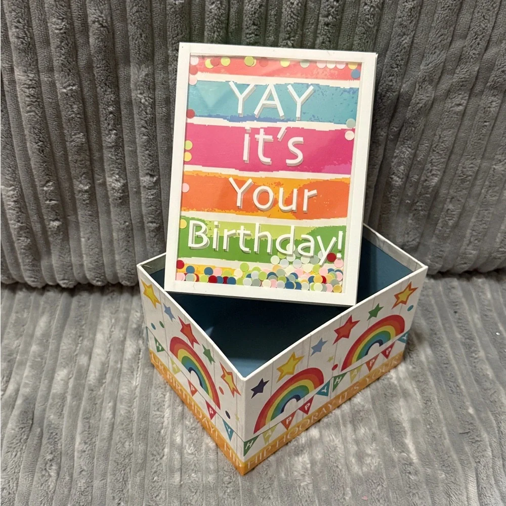 2 Gift Boxes